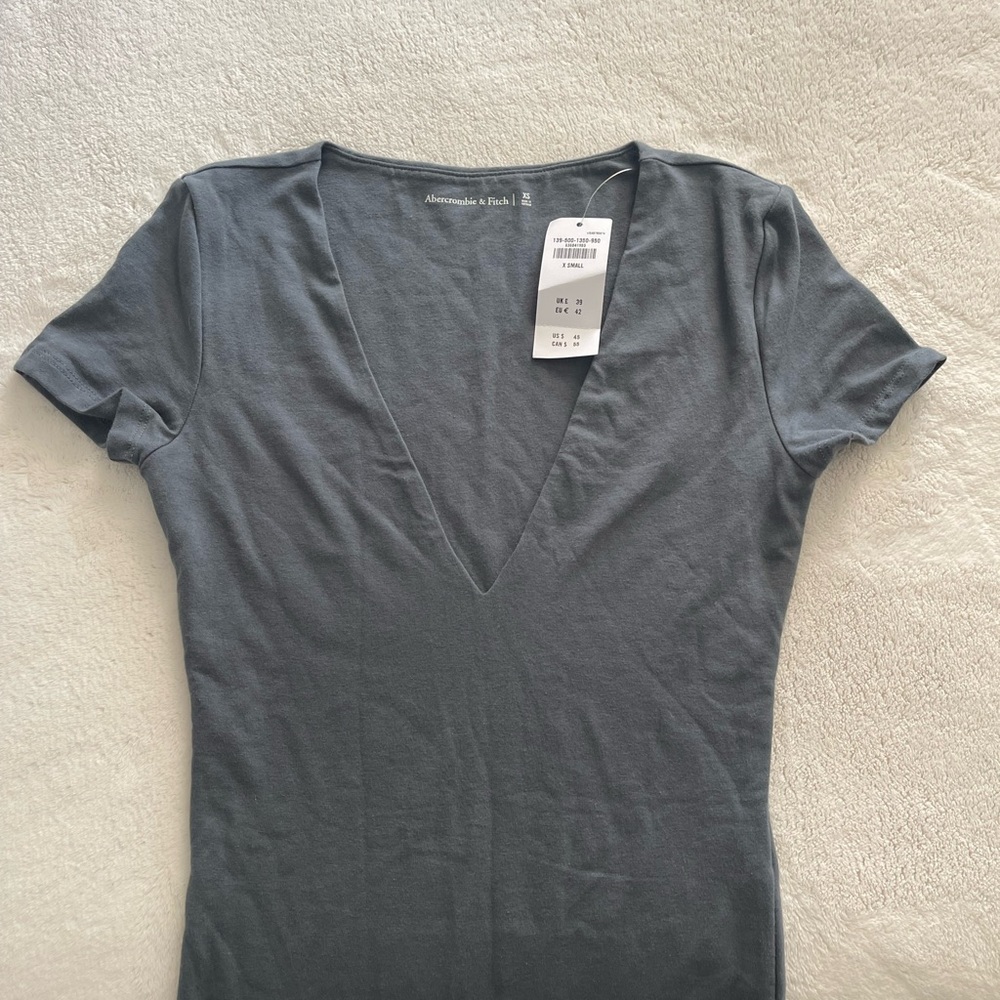 Abercrombie & Fitch Gray Fitted Short Sleeve Bodysuit